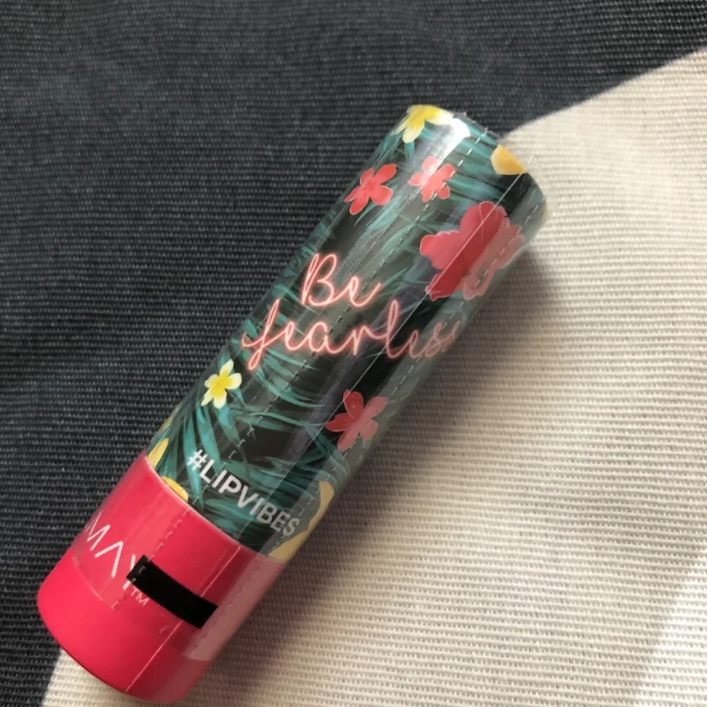 Almay lipstick - Picture 4 of 4